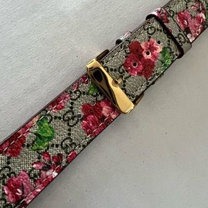 “Gucci” like hand made leather apple watch band.